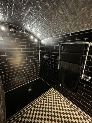 Stüdyo, Avlu Manzaralı (Room C)