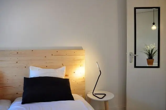 Tek Büyük Yataklı Oda, Özel Banyo (not in room)
