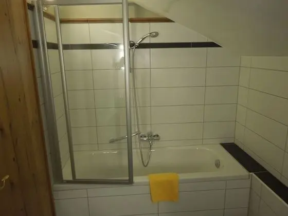 Tek Büyük Yataklı Oda, Küvet (Alpsitz)