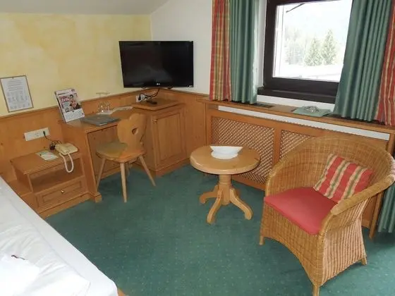 Tek Kişilik Oda, Balkon, Manzaralı (Edelweiss)