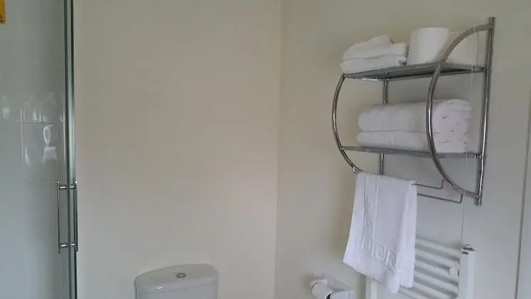 Standard Süit, Banyolu/Duşlu