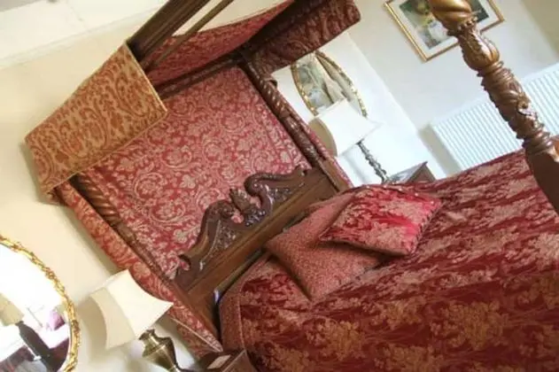 Superior Tek Büyük veya İki Ayrı Yataklı Oda