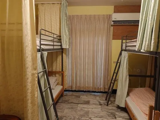 Ortak Ranzalı Oda, Karma Ranzalı Oda, Ortak Banyo