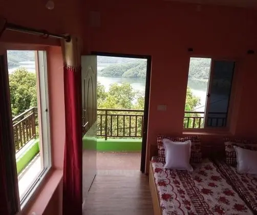Deluxe Tek Büyük veya İki Ayrı Yataklı Oda