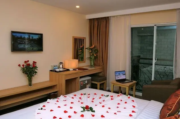 Deluxe Tek Büyük Yataklı Oda, Şehir Manzaralı