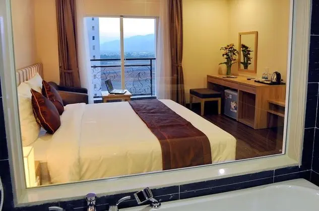 Deluxe Tek Büyük Yataklı Oda, Şehir Manzaralı