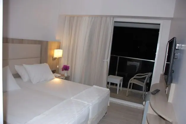 https://imagessl.etstur.com/files/images/hotelImages/TR/55771/l/6--STANDARD-ROOM-WITH-BALCONY.JPG