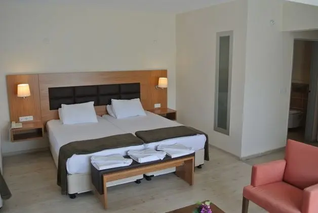 https://imagessl.etstur.com/files/images/hotelImages/TR/55772/l/Begonville-Hotel-Oda-89388.jpg