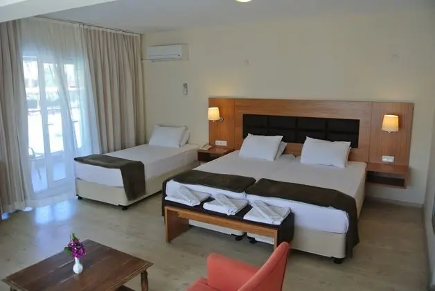 https://imagessl.etstur.com/files/images/hotelImages/TR/55772/l/Begonville-Hotel-Oda-89389.jpg