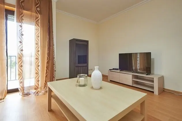Apart Daire, 2 Yatak Odası (   8   )