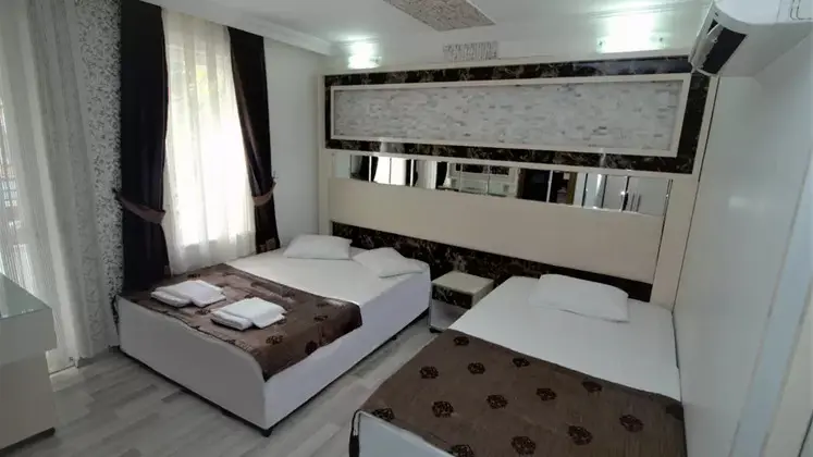 Çift Kişilik, Şehir Manzaralı