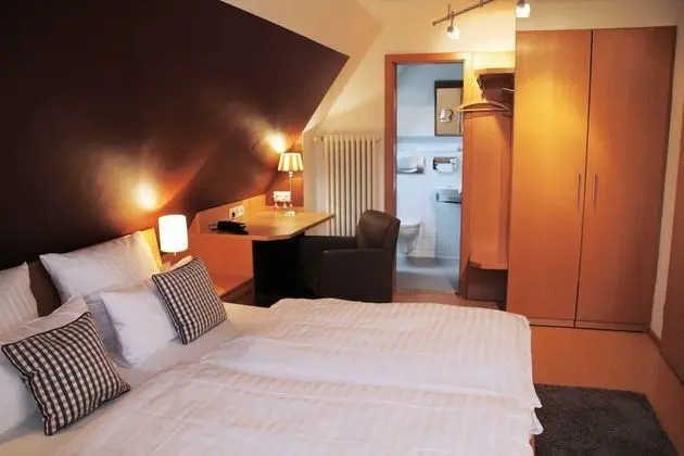 Comfort Tek Büyük Yataklı Oda