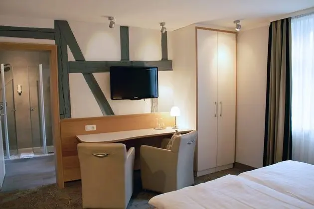 Comfort Tek Büyük Yataklı Oda