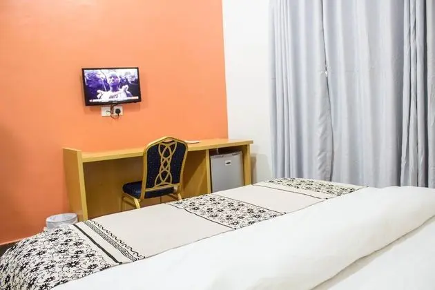 Executive Double Room (2)