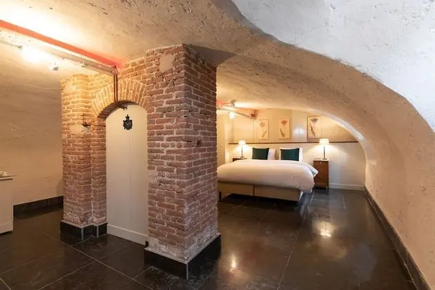 Süit (Cellar)