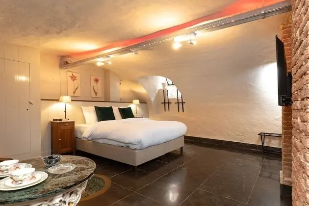 Süit (Cellar)