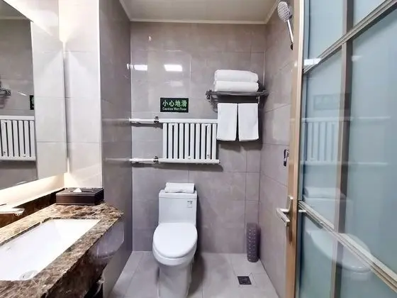Business Tek Büyük Yataklı Oda