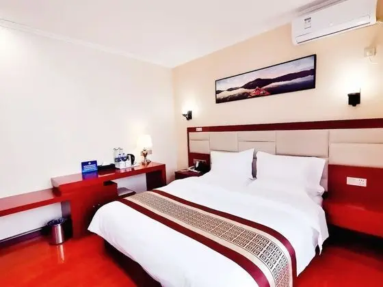 Deluxe Tek Büyük Yataklı Oda