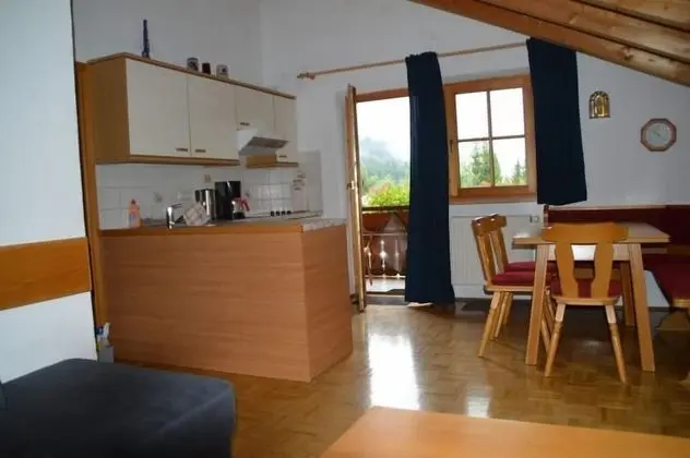 Apart Daire, 2 Yatak Odası, Balkon (III)