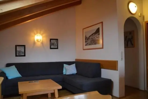 Apart Daire, 2 Yatak Odası, Balkon (III)