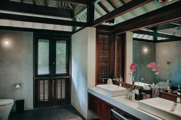 Süit (Sattvaa)