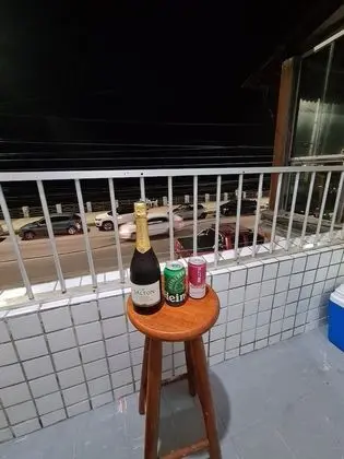 City Tek Büyük Yataklı Oda