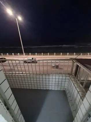City Tek Büyük Yataklı Oda
