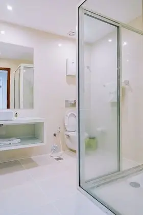 Standard Tek Büyük Yataklı Oda, Havuz Manzaralı