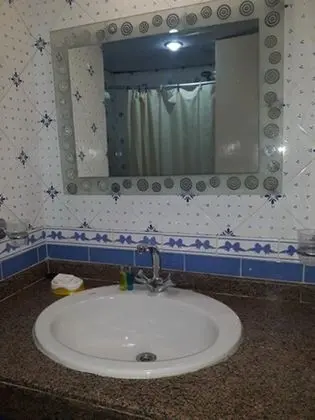 Basic Tek Büyük Yataklı Oda