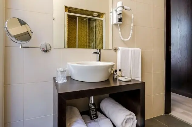 Standard Tek Büyük veya İki Ayrı Yataklı Oda