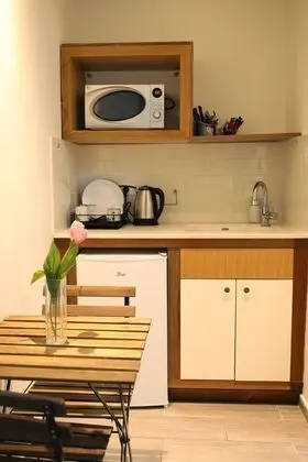 Deluxe Tek Büyük Yataklı Oda, Zemin Kat