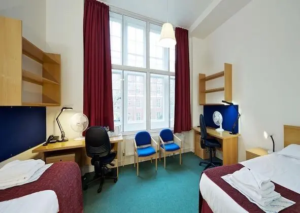 İki Ayrı Yataklı Oda, Banyolu/Duşlu