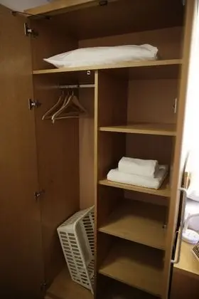 Tek Kişilik Oda, Ortak Banyo