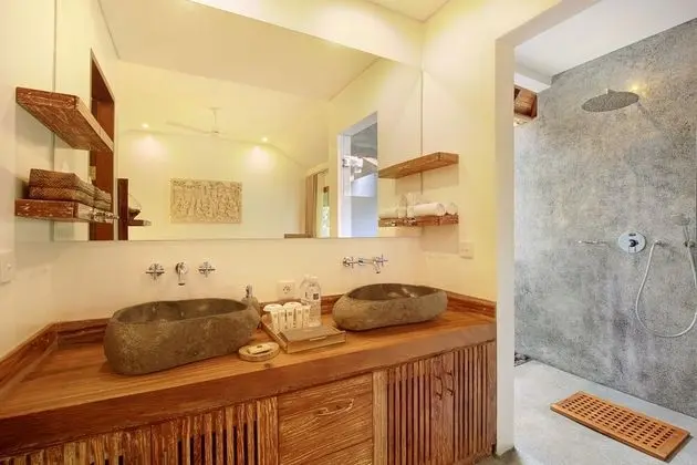 Villa, 4 Yatak Odası, Nehir Manzaralı