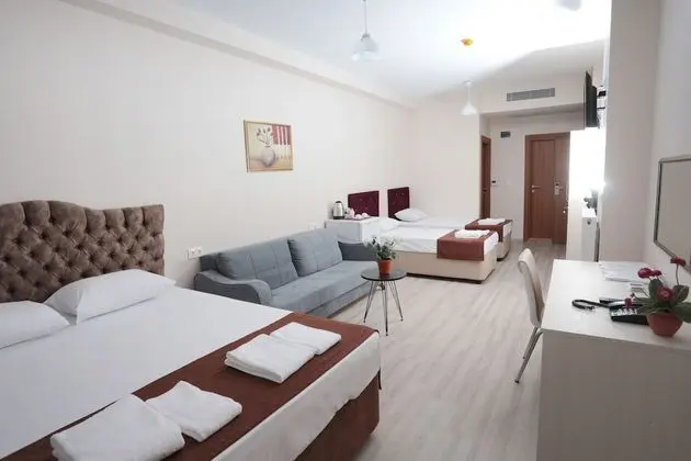 Grand Dört Kişilik Oda