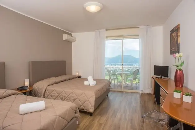 Standard Üç Kişilik Oda, Balkon, Şehir Manzaralı
