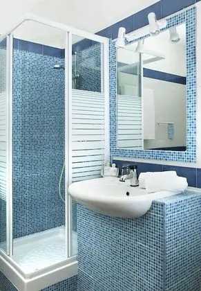 Standard Üç Kişilik Oda, Balkon, Şehir Manzaralı