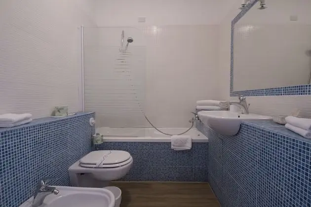 Superior Tek Büyük Yataklı Oda, Balkon, Kule (city view)