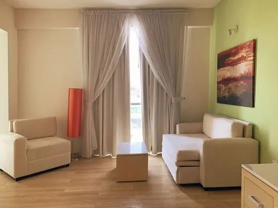 Oda, 1 En Büyük (King) Boy Yatak ve Çekyat, Engellilere Uygun (Mobility/Hearing Accesible Room)