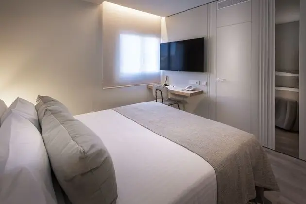 Comfort Tek Büyük veya İki Ayrı Yataklı Oda