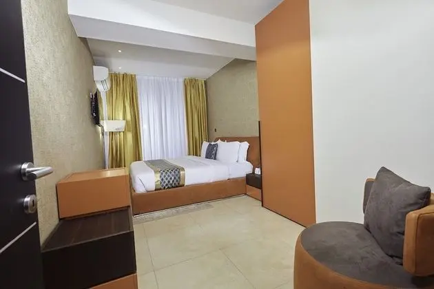 1 Bedroom Executive Suite