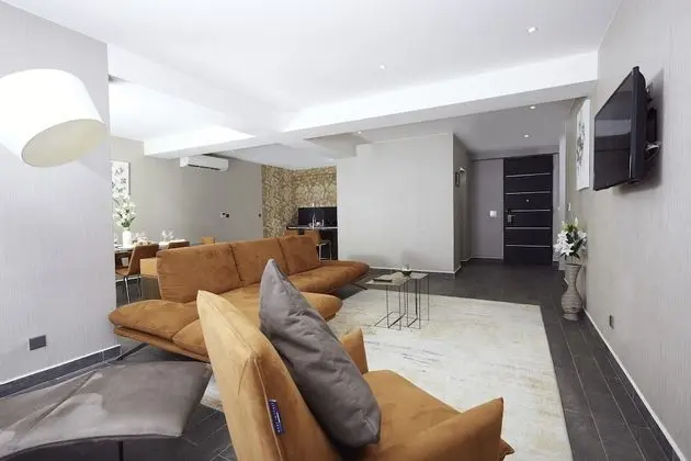 1 Bedroom Presidential Suite
