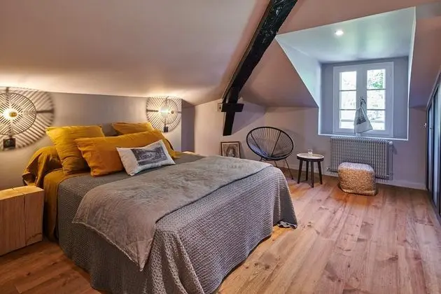 Deluxe Tek Büyük Yataklı Oda (ABBESSE)