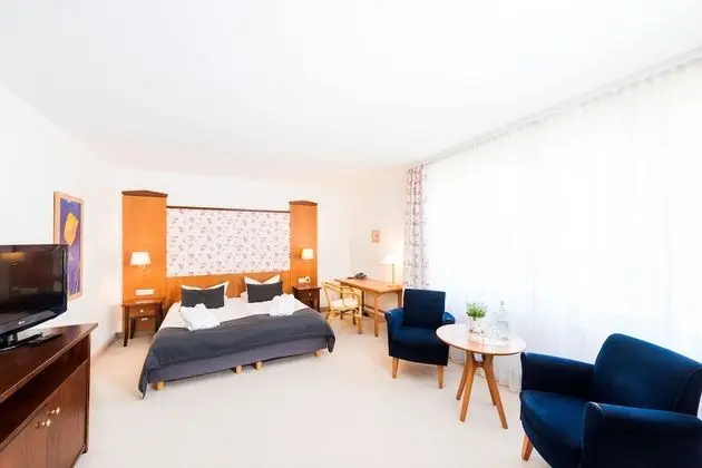 Tek Büyük Yataklı Oda, Balkon