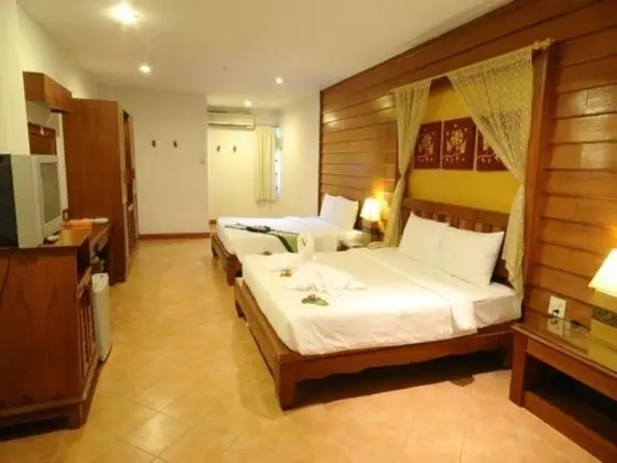 Grand Superior Room
