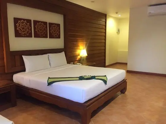 Grand Superior Room