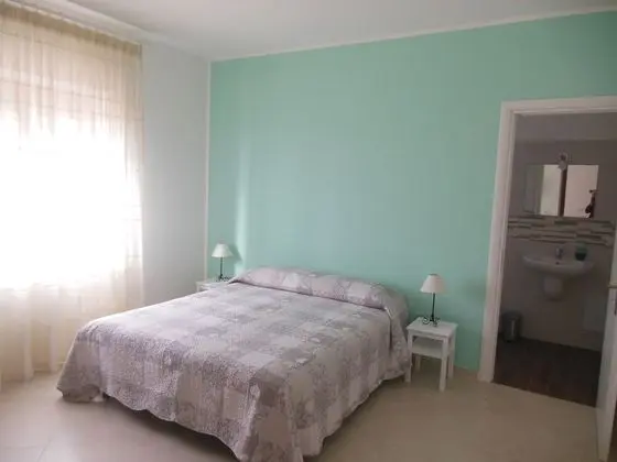 Traditional Tek Büyük Yataklı Oda