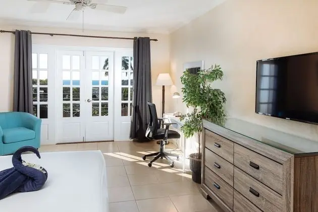 Partial Ocean View Room