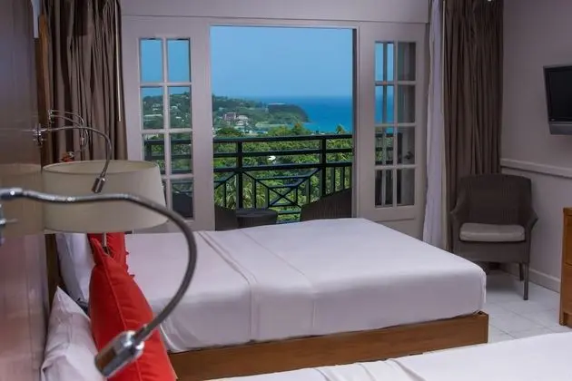 Partial Ocean View Room