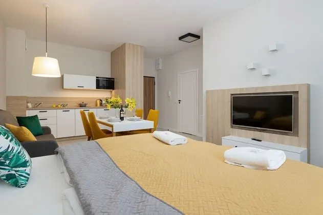 Stüdyo, Havuz Kullanımı, Plaj Kenarı